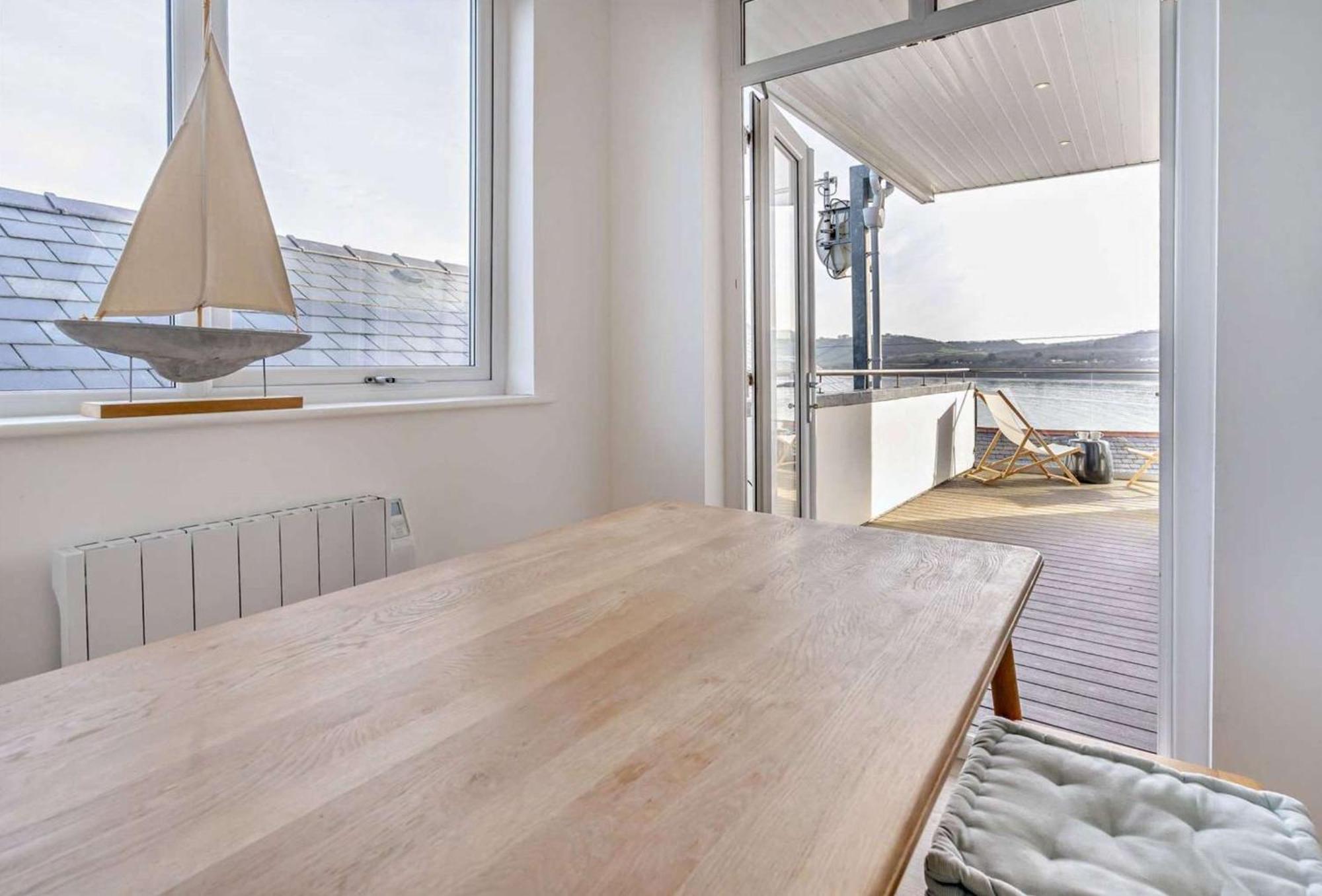 No.1 Sail House Apartment Нюкий Екстериор снимка